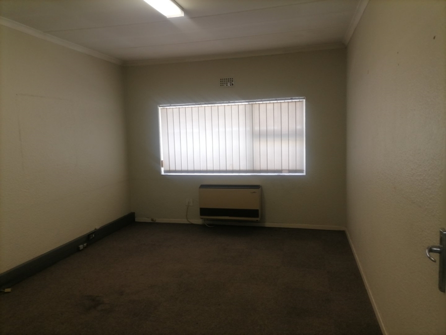 2 Bedroom Property for Sale in Bellville Central Western Cape